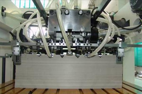 Σφραγίζοντας και τεμαχίζοντας μηχανή 1060 X 760mm επίπεδης βάσης φύλλων αλουμινίου εκτυπωτών αυτόματων
