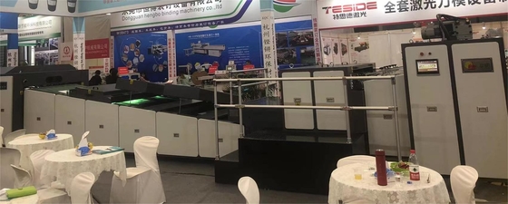 44 kW 1060mm Format Spot UV Lack Machine Με υψηλή ταχύτητα με Anilox