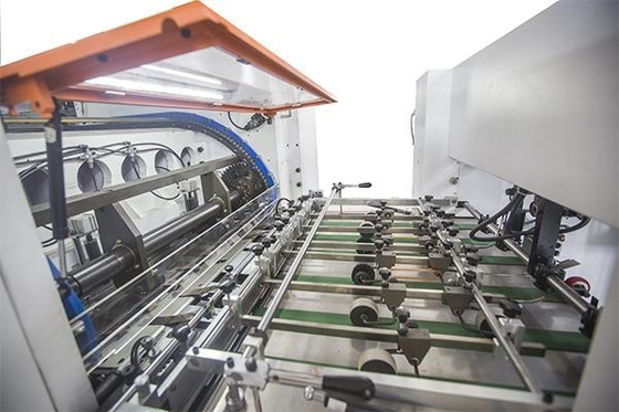 Τεχνουργήματα προεκτύπωσης TD800S Μηχανή κοπής πετσέτας επίπεδου κρεβατιού με αποκόλληση