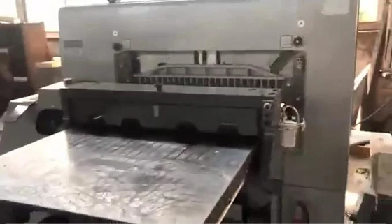 Αυτόματο πρόγραμμα ελέγχου 780mm πλάτος μηχανή κοπής χαρτιού για εκτύπωση