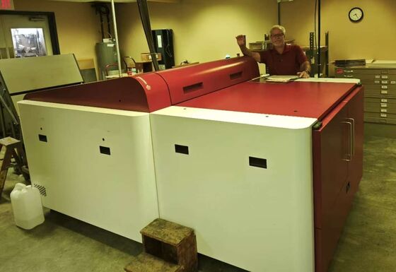 Αυτόματο A1 Online Newspaper Thermal CTP Machine με 45 πιάτα ανά ώρα και σύστημα αυτόματης φόρτωσης λέιζερ 256 καναλιών