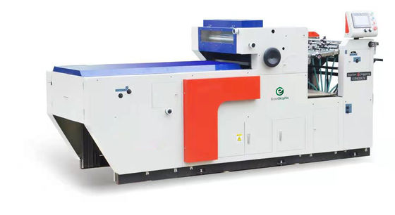 5500pcs/H 620mm αυτόματο UV σημείο που λουστράρει τη μηχανή επιστρώματος