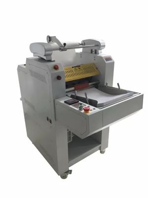 Ενιαίο δευτερεύον Laminator κυλίνδρων εγγράφου για τις αφίσες ιπτάμενων γραφείων καταστημάτων μικρών τυπωμένων υλών