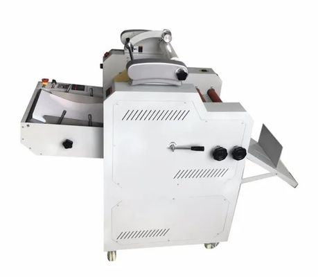 Αυτόματο Laminator φλαούτων κυλίνδρων εγγράφου για το κατάστημα τυπωμένων υλών